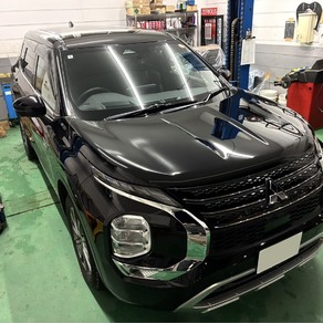 三菱・アウトランダー