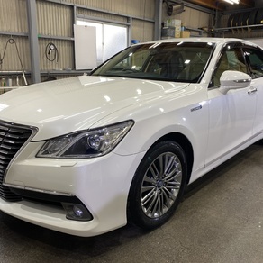 トヨタ・クラウン