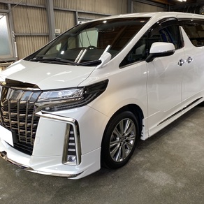 トヨタ・アルファード