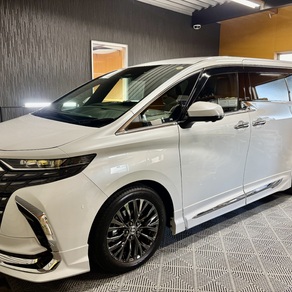 トヨタ・アルファード
