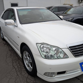 トヨタ・クラウン