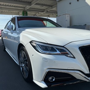 トヨタ・クラウン