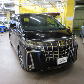 トヨタ・アルファード