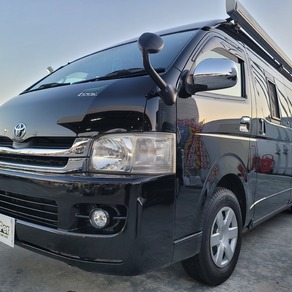 トヨタ・ハイエース (ハイルーフ・スーパーロング)