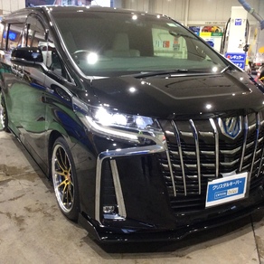 トヨタ・アルファード