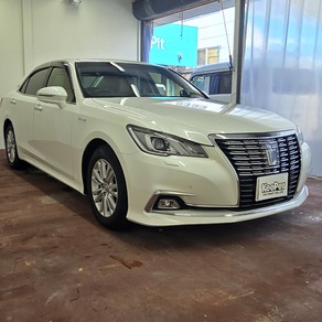 トヨタ・クラウン