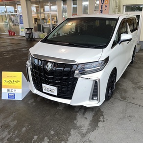 トヨタ・アルファード