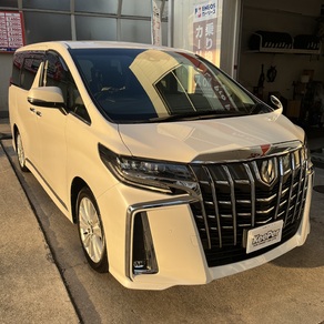 トヨタ・アルファード