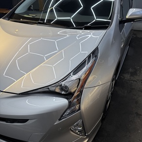 トヨタ・プリウス