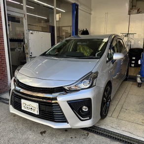 トヨタ・プリウスα