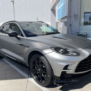 その他・アストンマーティン・DBX