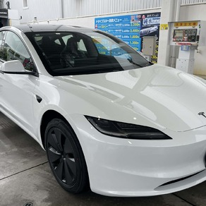 その他・テスラ・モデル３