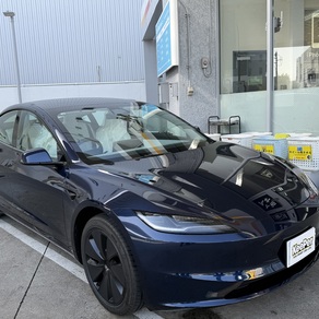 その他・テスラ・モデル３