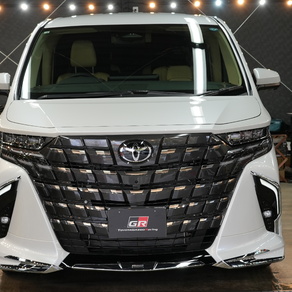 トヨタ・アルファード