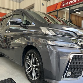 トヨタ・ヴェルファイア