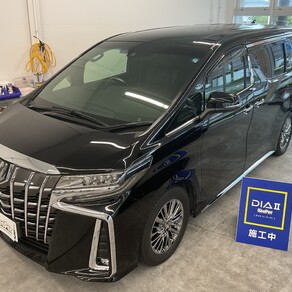 トヨタ・アルファード