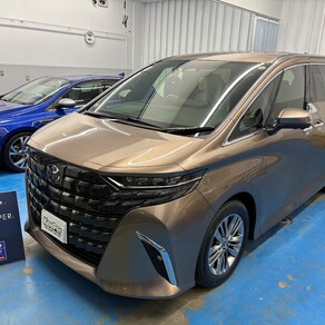 トヨタ・アルファード