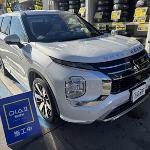 三菱・アウトランダー