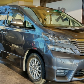 トヨタ・ヴェルファイア