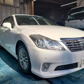 トヨタ・クラウン