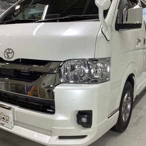 トヨタ・ハイエース(ワイド・ミドルルーフ)