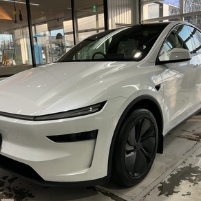 その他・テスラ・モデルY