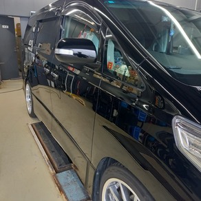 トヨタ・アルファード