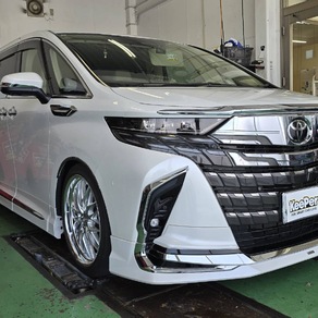トヨタ・アルファード