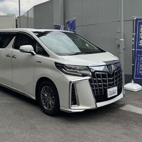トヨタ・アルファード