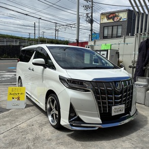 トヨタ・アルファード