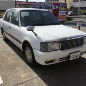 トヨタ・クラウン